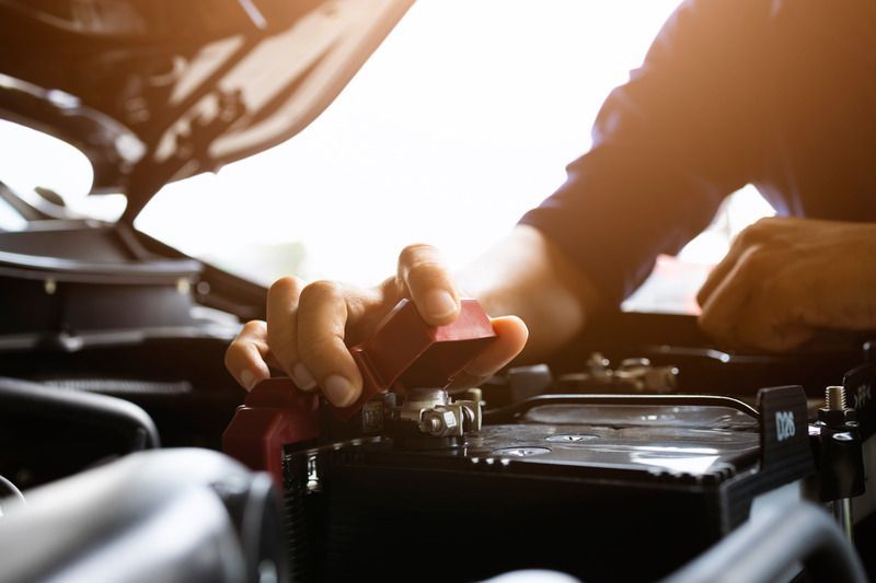 When to Call a Mobile Diesel Mechanic for Diesel Engine Issues