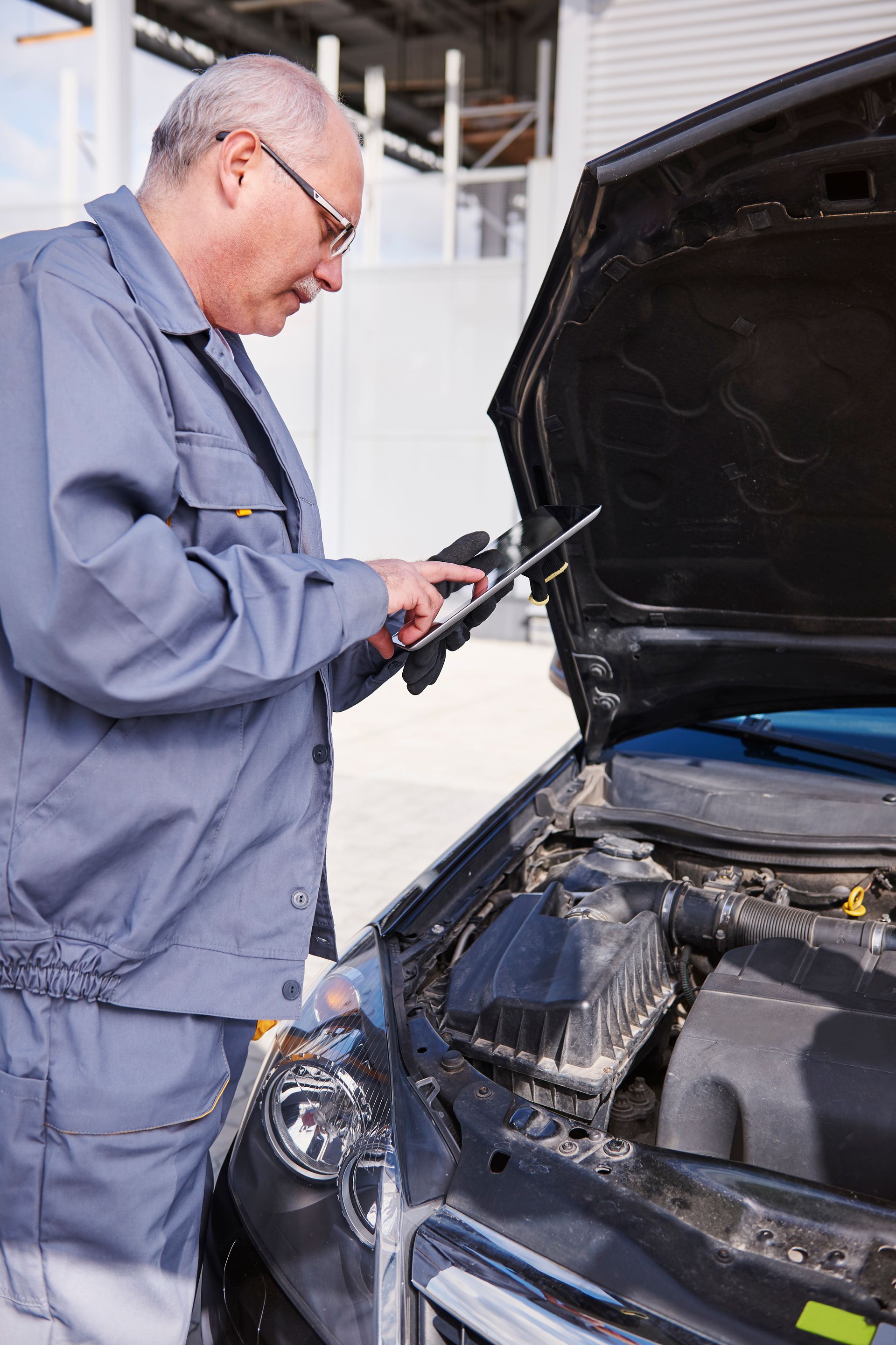 10 Warning Signs You Should Call a Mobile Auto Mechanic Near Me