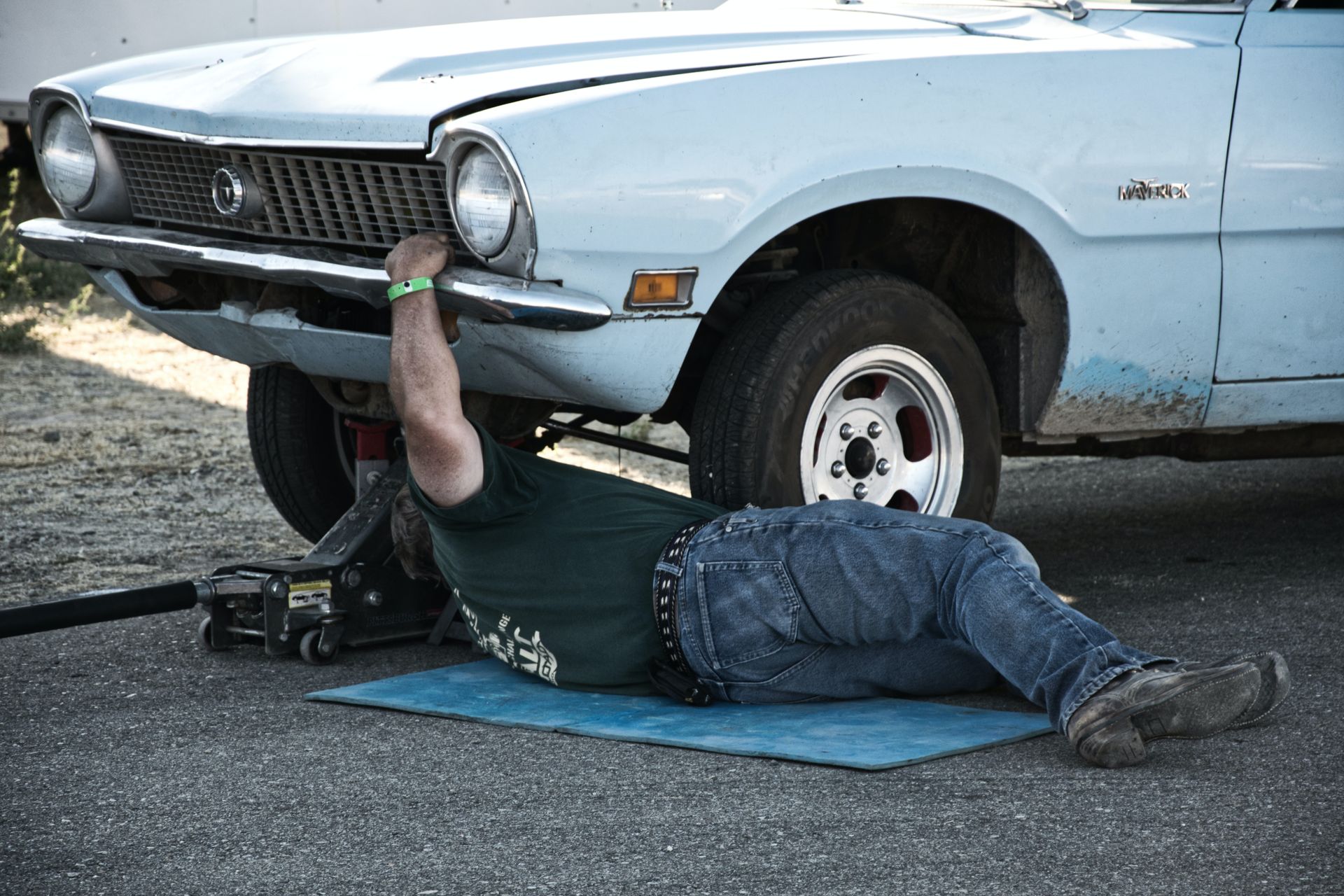 Mobile Auto Mechanic for Flats, Driveways and On-Street Parking