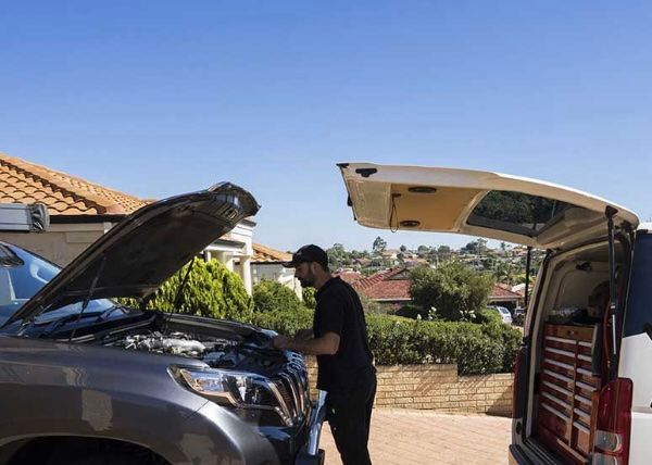 Mobile auto mechanic
