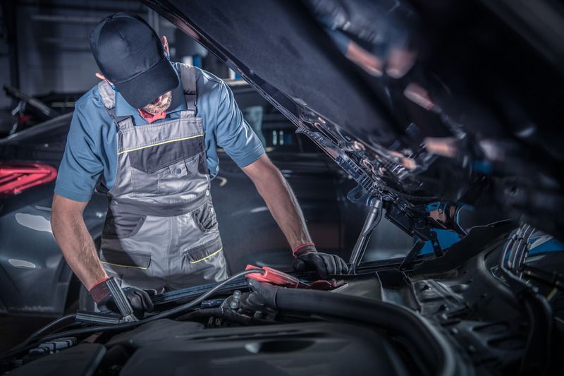 Top Benefits of Hiring a Mobile Car Mechanic Near Me for Repairs